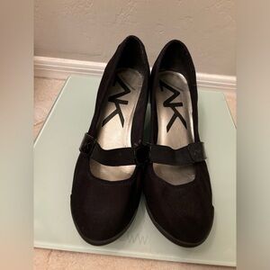 Anne Klein black wedge, size 8 1/2